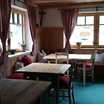 Haus Petra 3* Bach (Tyrol)